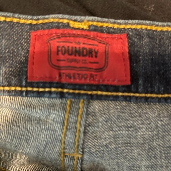 Foundry Men's 52x30 Jeans Athletic Fit Stretch Flex Denim Dark Wash Blue Jeans - Picture 2 of 3